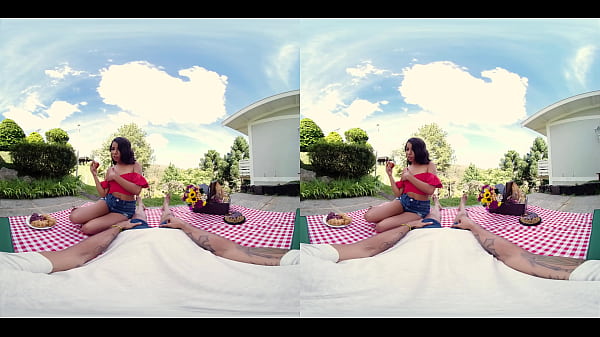 She Wants Picnic, I Give Her a Creampie - Virtual Real Porn