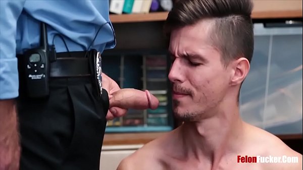 Super Straight Bro Sucks Gay Cop To Get Out Of ...