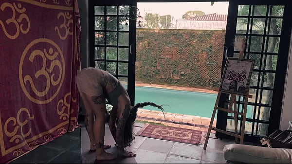 Primeira cena solo da Dread Hot com homem. Aproveitei muito essa bucetona gostosa