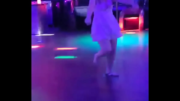 MILF Monday is in swing! She's got the loo...