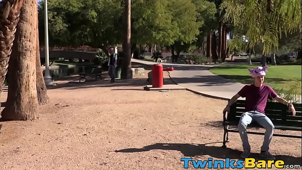 Twinks Michael Klein and Kyle Rhodes bareback doggystyle sex