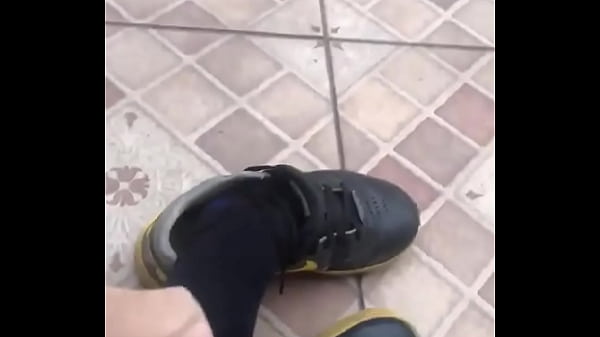 Quem curte pés aí?#malefeet #feetboy #masterfeet #boy #cashslave #masterslave #master #gayhot #findom #Rtalphas #humana...