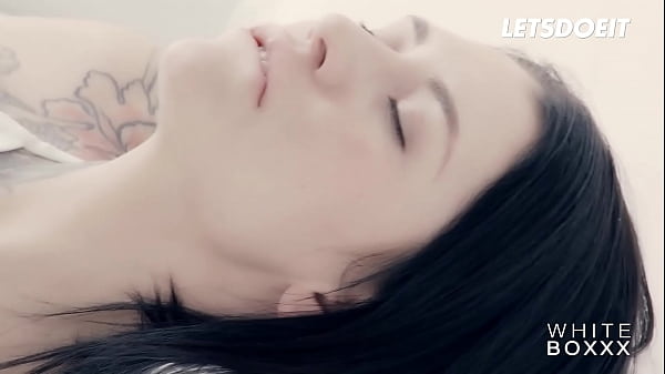Russian Babe Erika Bellucci Sensual Butt Fuck With BF - WHITEBOXXX