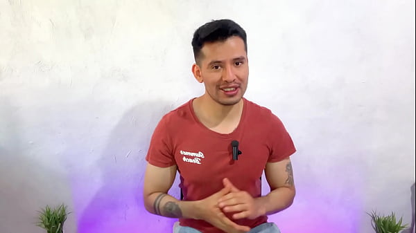 Canadiense dotado de 23cm penetra a pelo al jov...