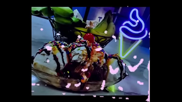 She said “Split me JT!”   #splitme #bananasplit #icecream #makeitcreamy #gettincreamywithjt #desserts #ic...