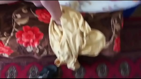 Baiser Ma Copine En Trio Avec Mon Ami