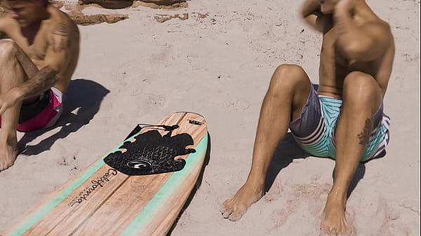 Download Video - Gorgeous Surfer Plows Instructor - Kyle Wyncrest&comma; Brandon Anderson - NextDoorBuddies