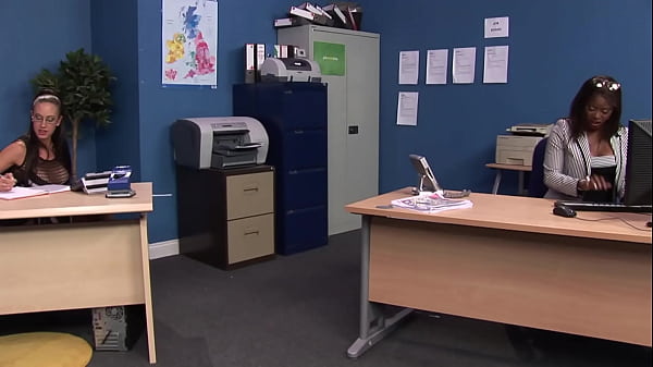 Jasmine Webb Watches Emma Butt Get Spit Roasted By Cock During 4 Way