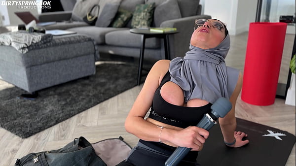 Aaliyah Yasin Gets Horny After Her Gym Workout