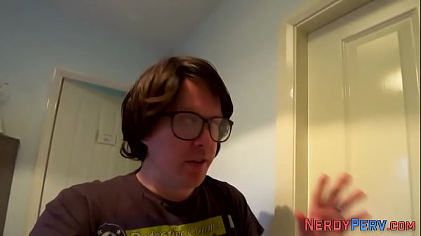 thumb bigtitbritsuckingdick