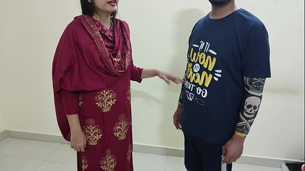 Download Video - Desisaarabhabhi Apne sautele bete ka land chusa aur gand marwai