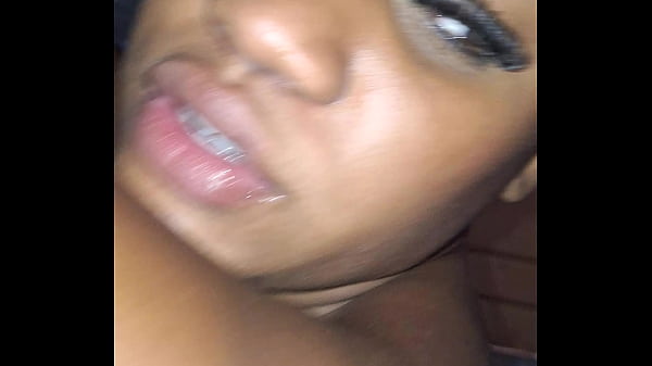 Download Video - Levei uma surra de piroca&comma; que pau gostoso&period; Me fez gozar v&aacute;rias vezes e ele encheu minha bucetinha de leite &comma; maaxputokarioca&period;