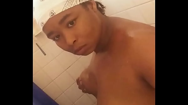 thumb shower time 813