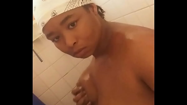 thumb shower time 813