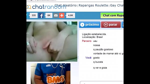 Jolie P. À La Fenêtre