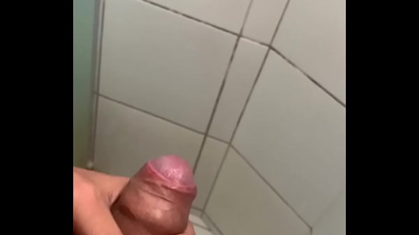 Download Video - Punheta quando acordei&period;