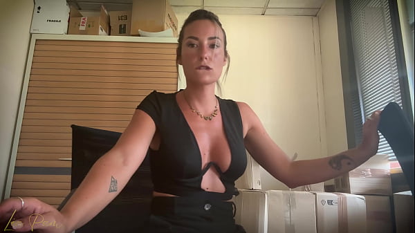 Chuuut .. mon Boss est en réunion et j’ai envie de me faire plaisir . ...