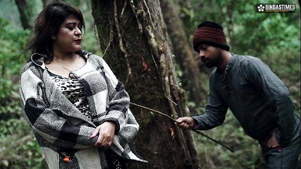 Download Video - Big busty woman gets fucked hard while dancing with local guide on the pretext of showing the way