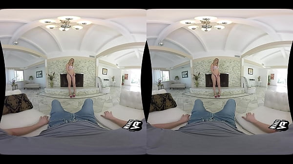 Fuck A Porn Star: Brett Rossi (VR)