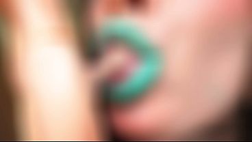 Gentle Giantess Minty dirty kiss and BJ