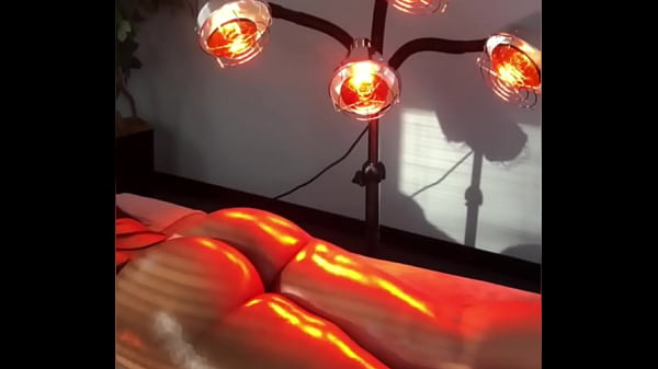 Download Video - Grabando las nalgas de una clienta en el spa sin que se de cuenta&period;
