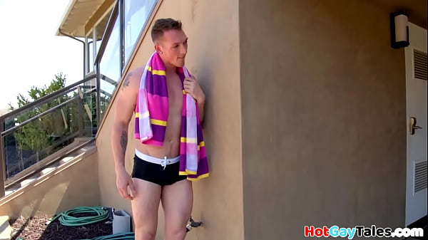 Download Video - Muscular bottom fucked in bareback trio until cumshot