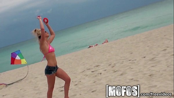 Mofos - Fun in the Sun with Sammi Clair