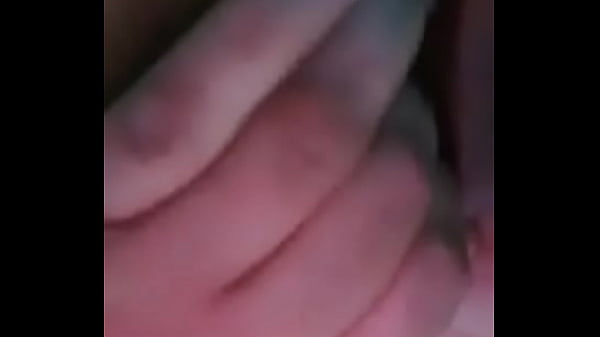 Se masturba para su querido