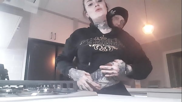 Lécher La Vaisselle