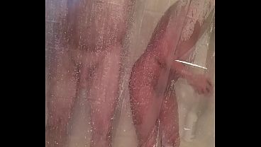 Mandeezy4u2 showers