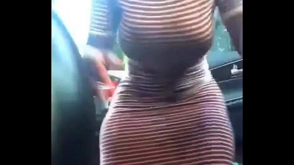 @patricedabody4 @hiphopicandy Twerking in the car