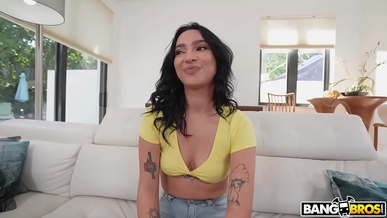 kiana toma una enorme polla
                    interracial blowjob brunette riding doggystyle cowgirl deep throat missionary big cock facial cumshot small tits white girl white skin shaved hair shaved pussy hair muchos negros