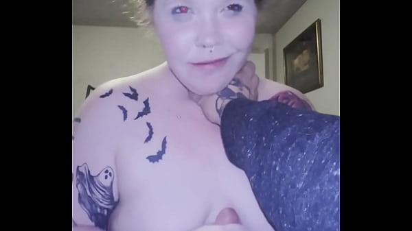 Roxy Loves sucking cock