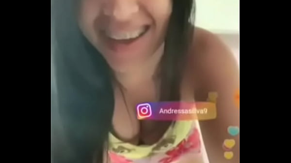 hot little bitch showing her ass in bigo live br