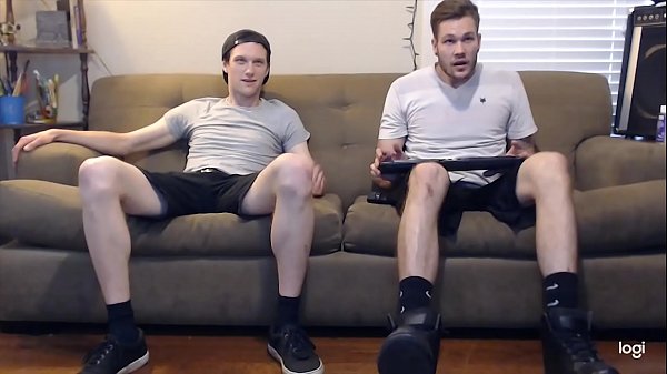 Download Video - Found these guys&comma; and they wanted to help offset the rate&period; The new cost was filming them without them knowing