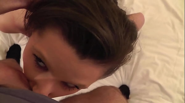 9 - 1 Babe fucks for cumshot