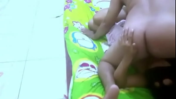 Collection of viral videos of pregnant women squirting