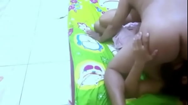 Collection of viral videos of pregnant women squirting