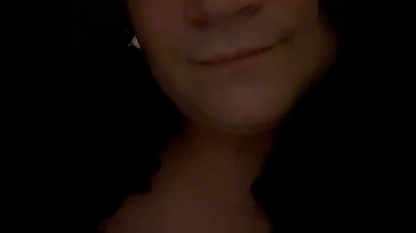 Slut tranny saying Hi to fans (jencakes)