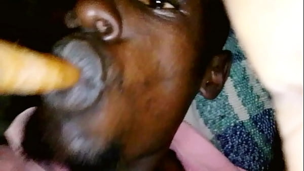 CARROT FETISH GAY TEST ! I'M ALLERGIC.