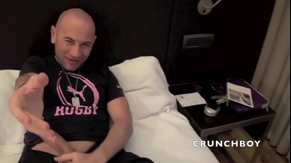 1278 fucked at the hotel by straight arab POV