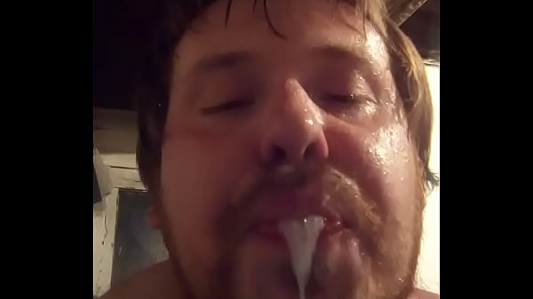 СПЕРМА ВО РТУ И НА ЛИЦЕ,КОНЧА НА ЕБАЛЕ