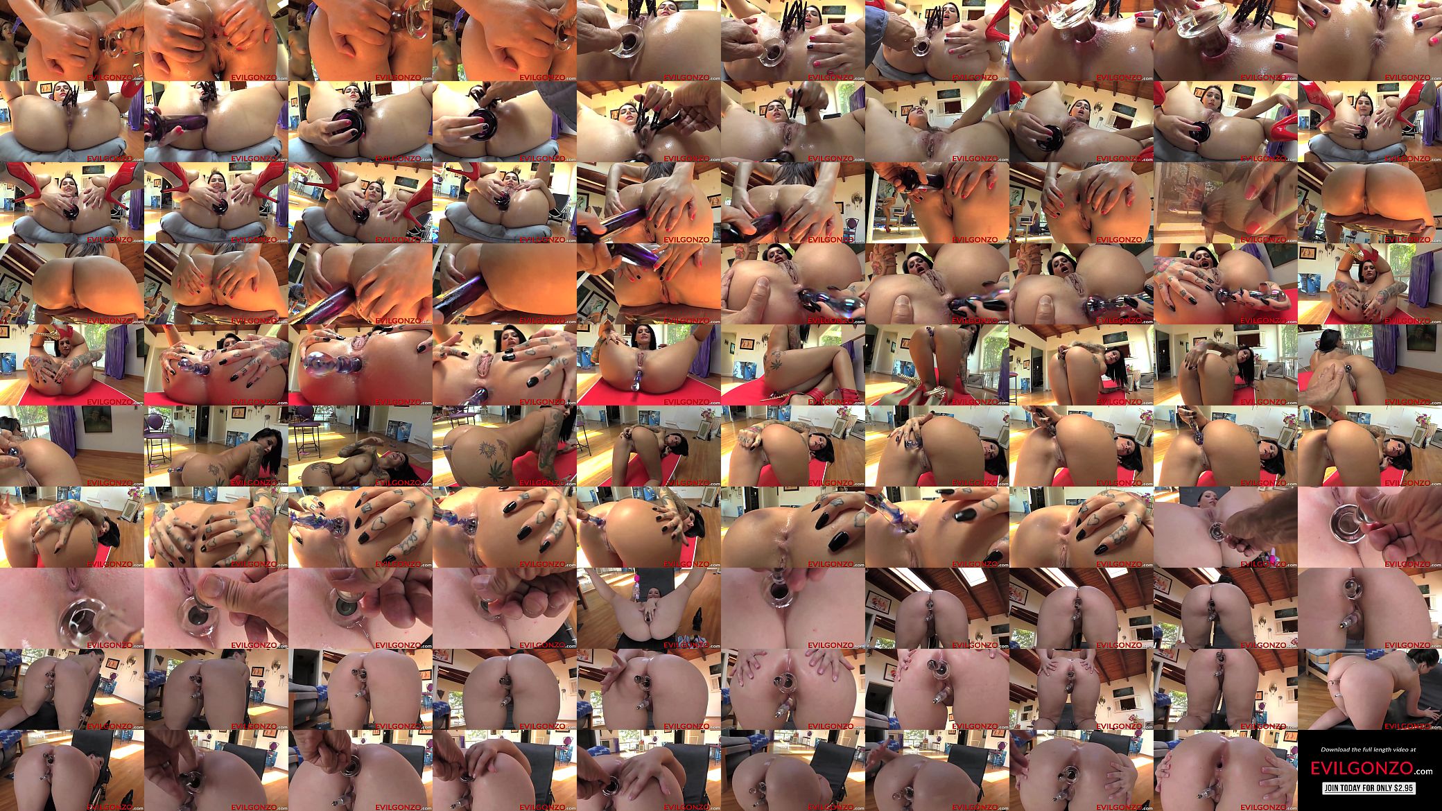Horny babes enjoying their anal play time with toys 预览图