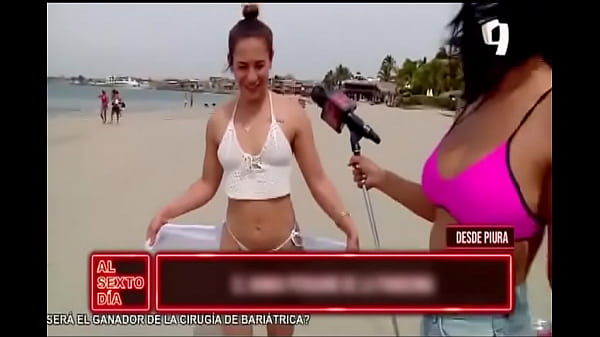 Recontra put4s on the beach.