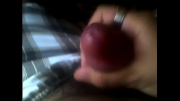 masturbandome y derramando semen.MP4