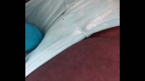 Jouer Avec Ma Chatte Pendant Que Ma Culotte Est En Place