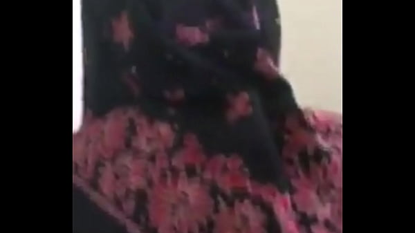 Une Femme Hijabi Baise Secrètement À Rawalpindi