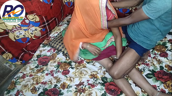 Amazing sex with village bhabhi in green saree blouse, pussy and anal hindi canoe ready