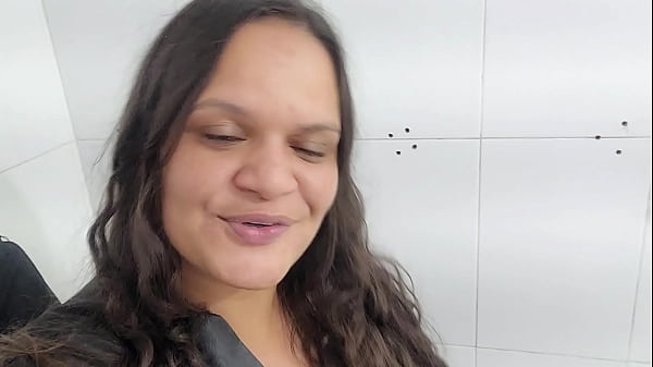 Solo video with a vulgar, hot and insatiable brunette