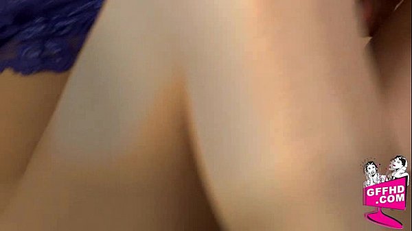 Girls having fun 0570